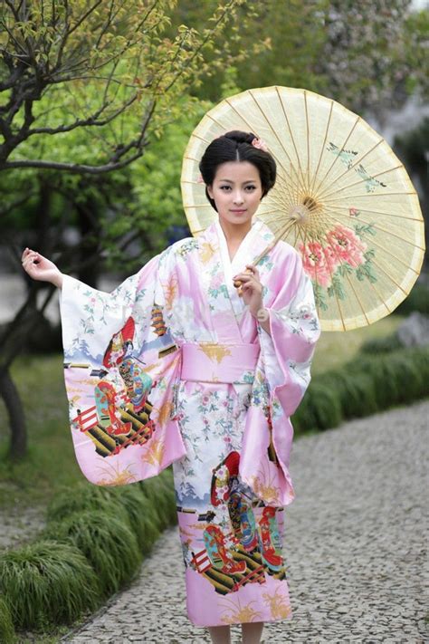 tenue traditionnelle japonaise femme|33 vêtements traditionnels japonais que vous aurez envie de porter